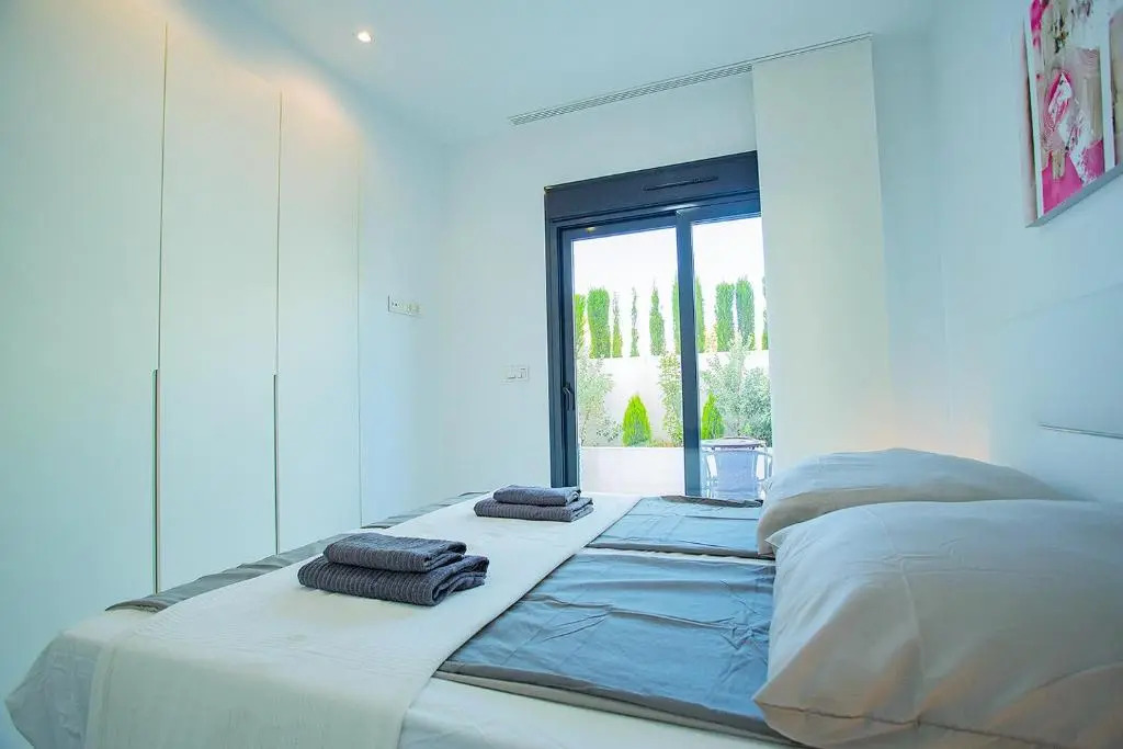218 New Laguna View Jakuzzi - Alicante Holiday