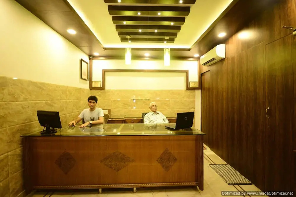 Mehra Inn