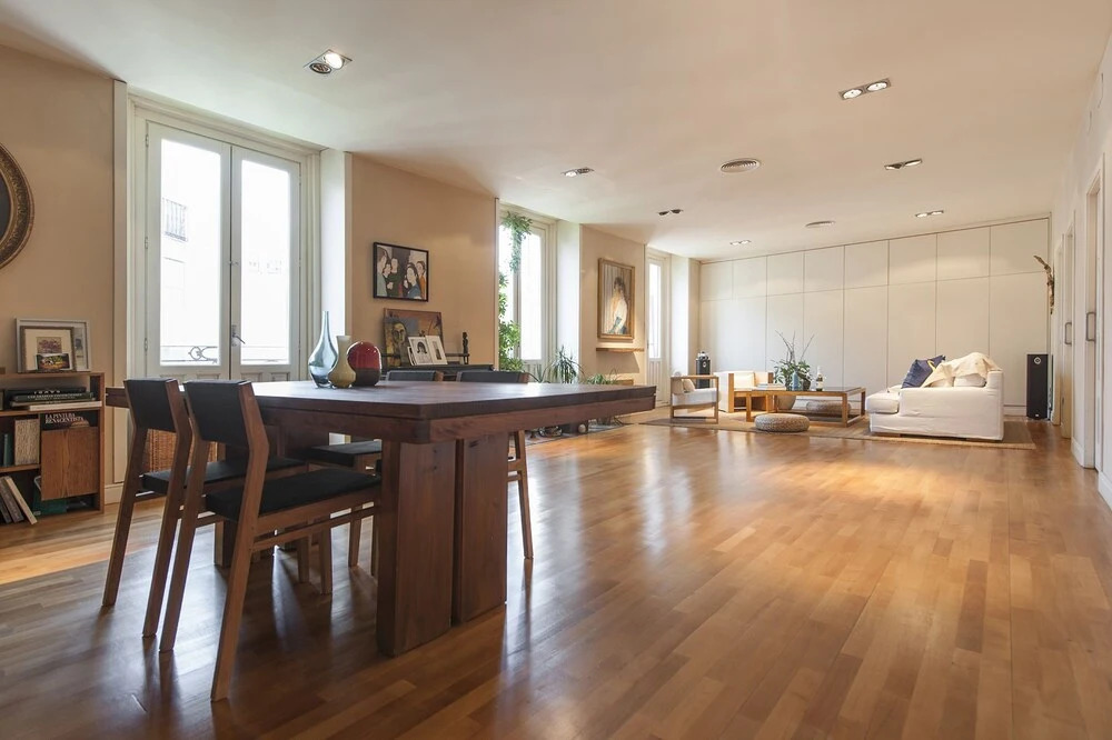 Exclusive - Luxury Sol I