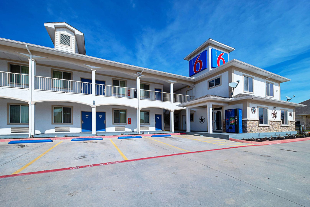 Motel 6-Rhome, TX
