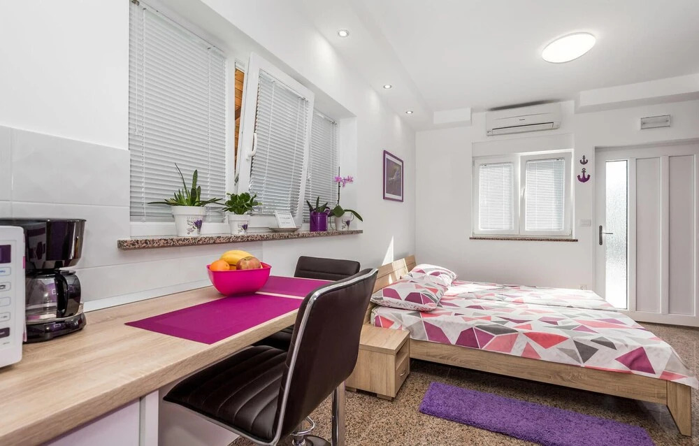 Beautiful Apartment in Rukavac With Wifi