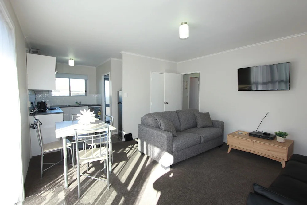 Rose Apartments Unit 2 Central Rotorua- Accommodation & Spa