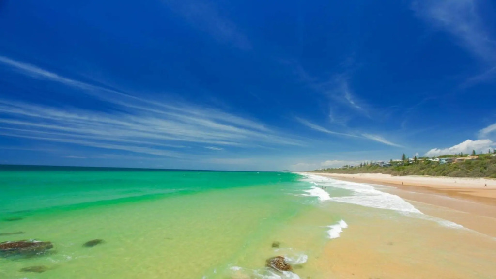 7 Depper Cosy Beach House in Central Sunshine Beach