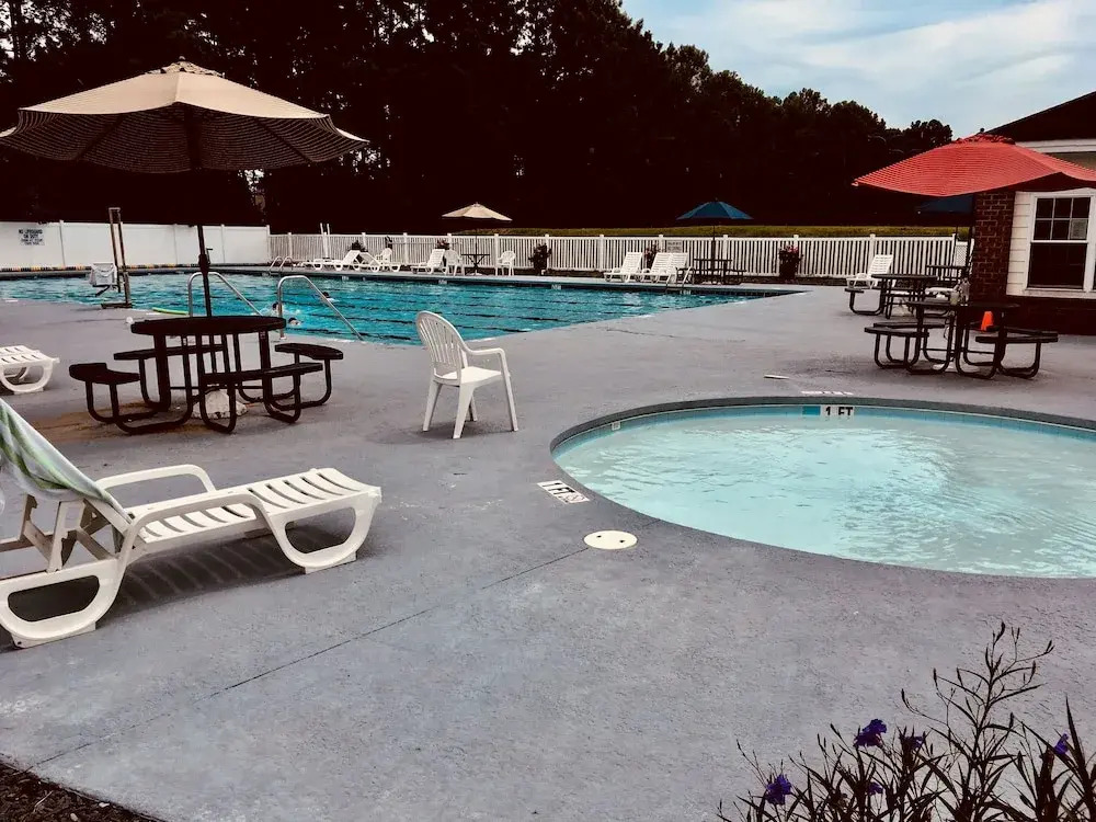 Luxury 3 BR home 1 Block from the Beach