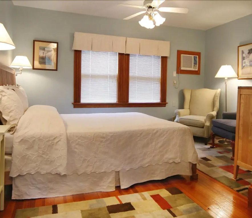 Pleasant Street Inn