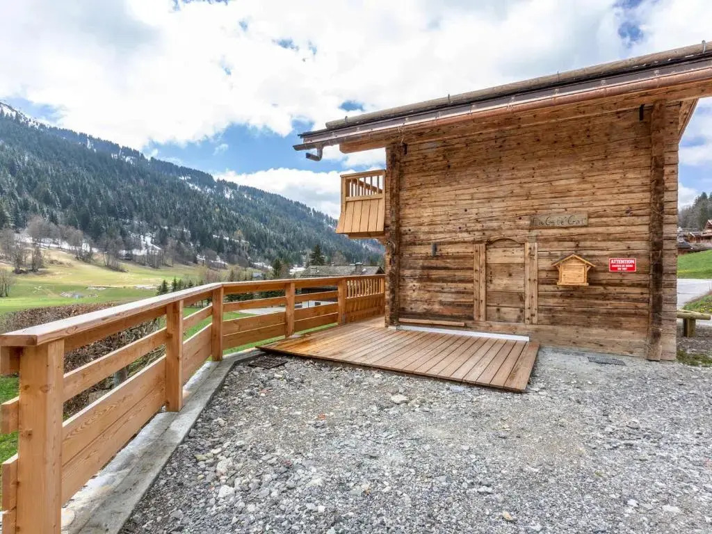 Chalet Chaleureux - 1 Ch - 4 Pers - Terrasse - Parking - FR-1-437-75