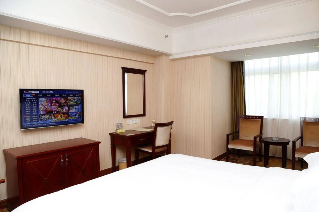 Vienna Hotel Shenzhen Futian Bagua Road