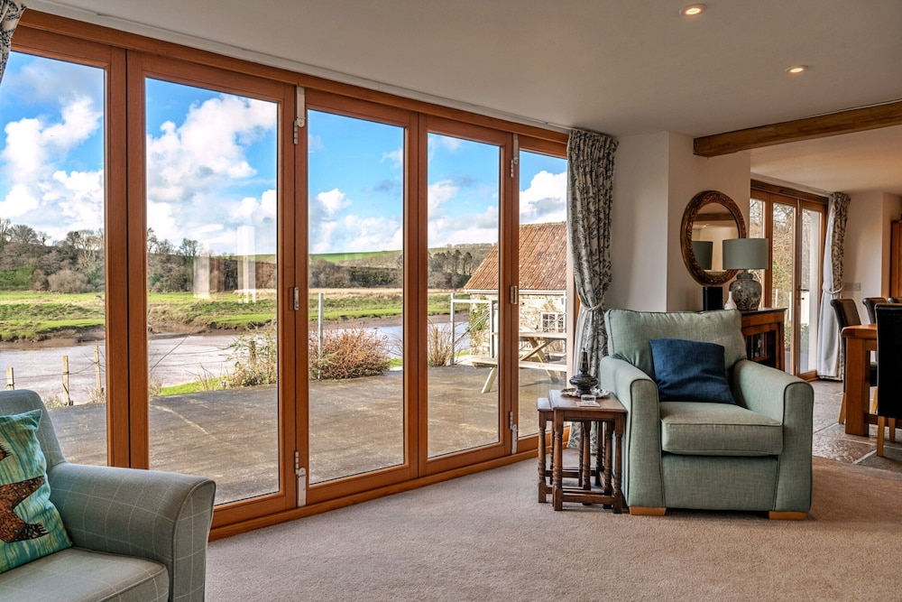 Riverside Home in Devon With Stunning Views