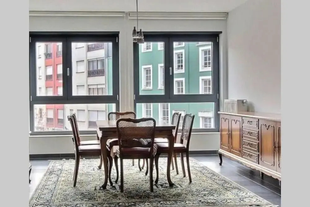 Spacious Modern Flat, 100 m2 in The Heart of City Center