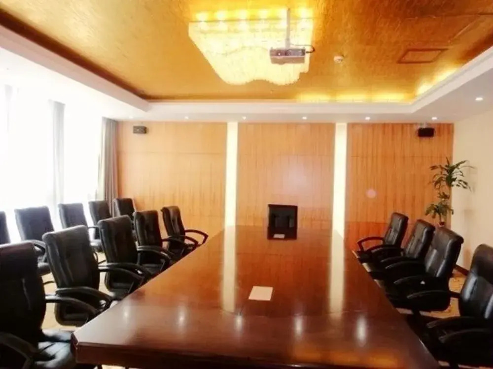 Orange Hotel  (Beijing huiyizhongxin）
