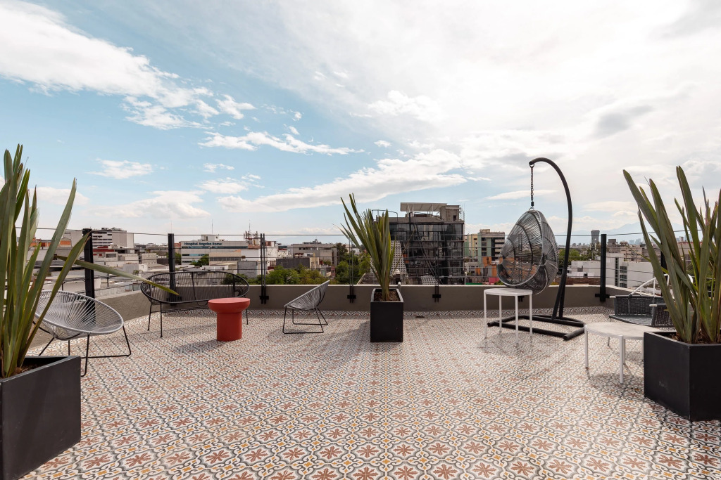 Casai Roma | 2BR | Vast Condo