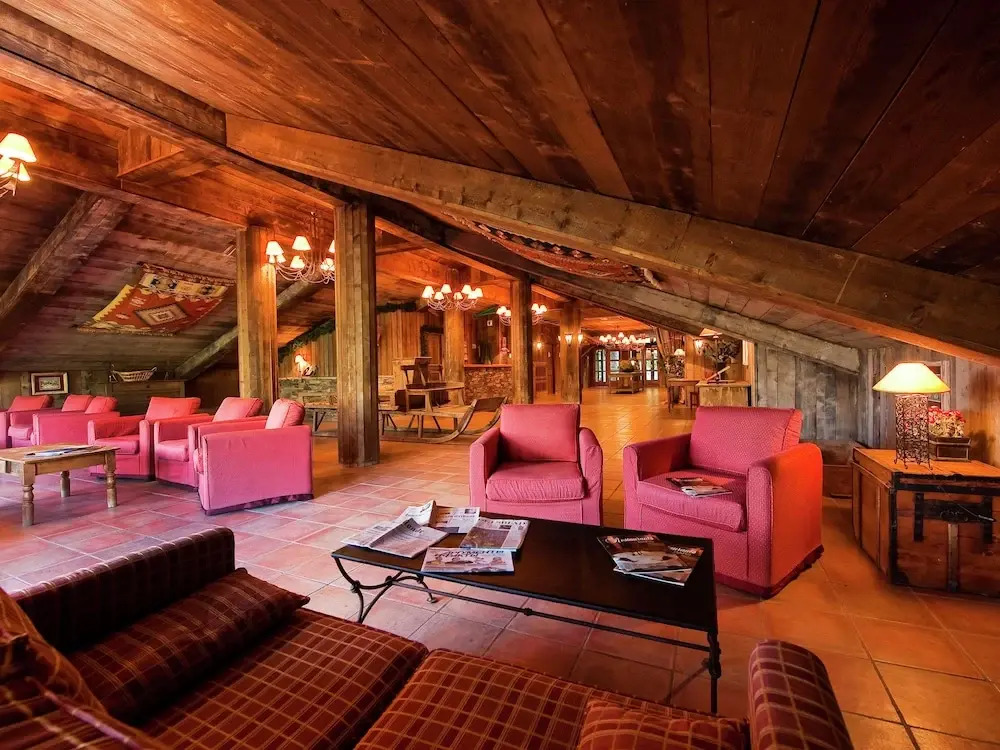 Rustic Apartment With a Fireplace and Wi-fi in Arc 2000