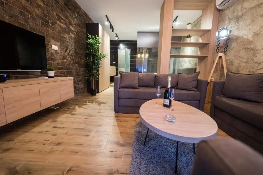 Empire Luxury Apartments