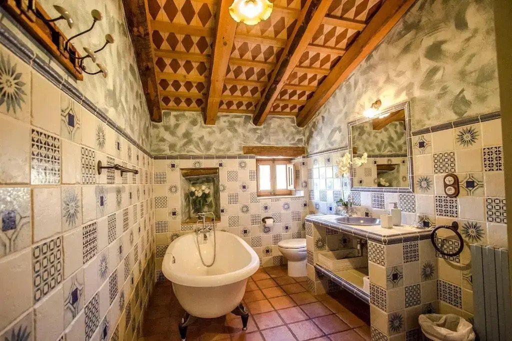 Catalunya Casas Captivating Villa in the Vineyard close to Sitges