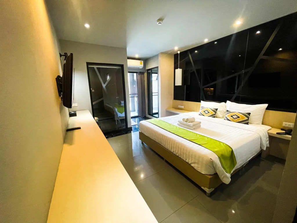 3Season Hotel