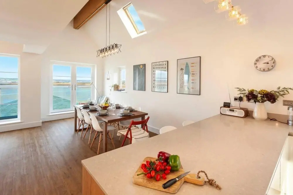 Appledore Home With Panoramic Estuary View