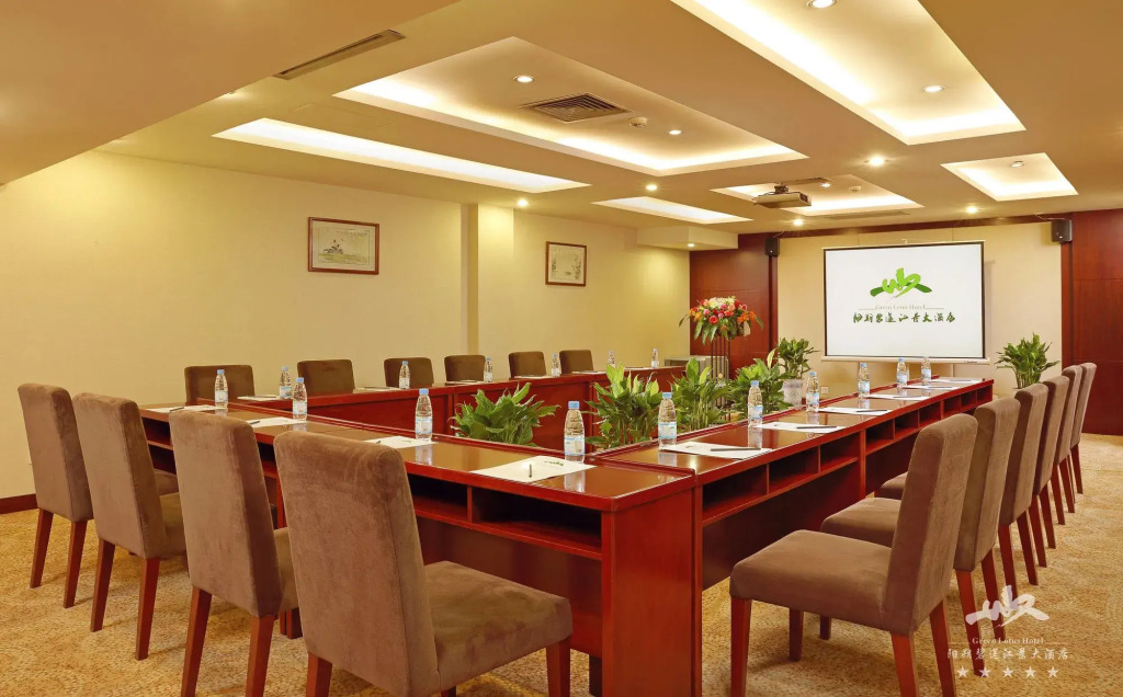 Green Lotus, River View Hotel