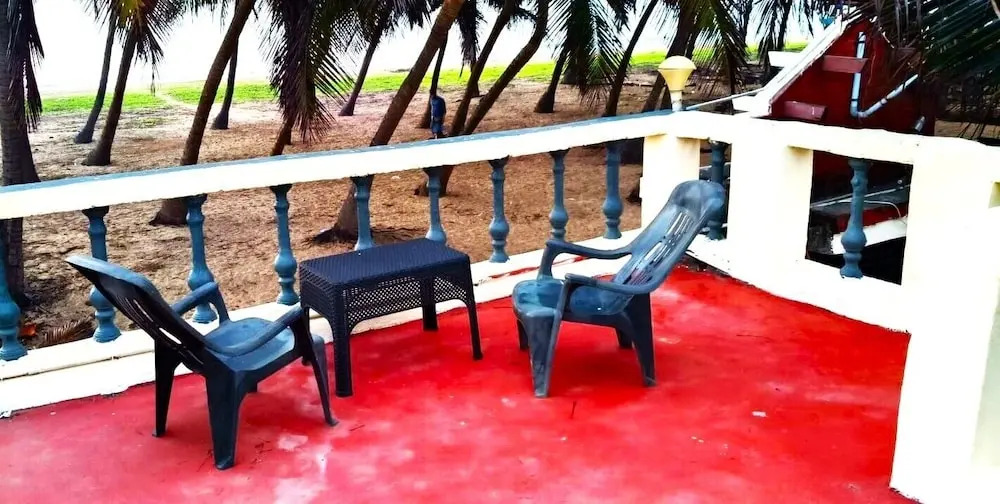 Chan Beach Resort & Hotel