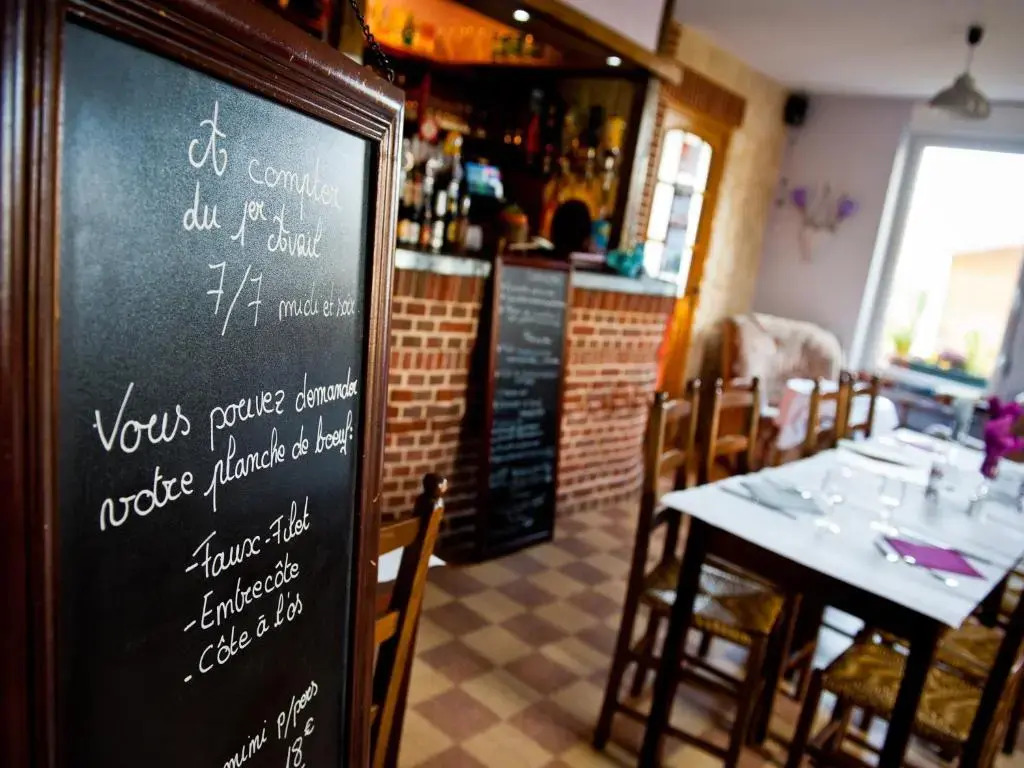 Logis Hotel Restaurant Le Relais Fleuri