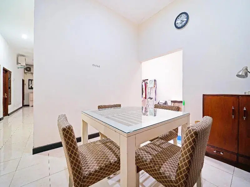 Tatti Inn Syariah Seturan RedPartner