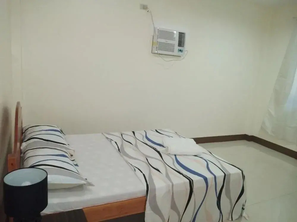 Junie Pension House