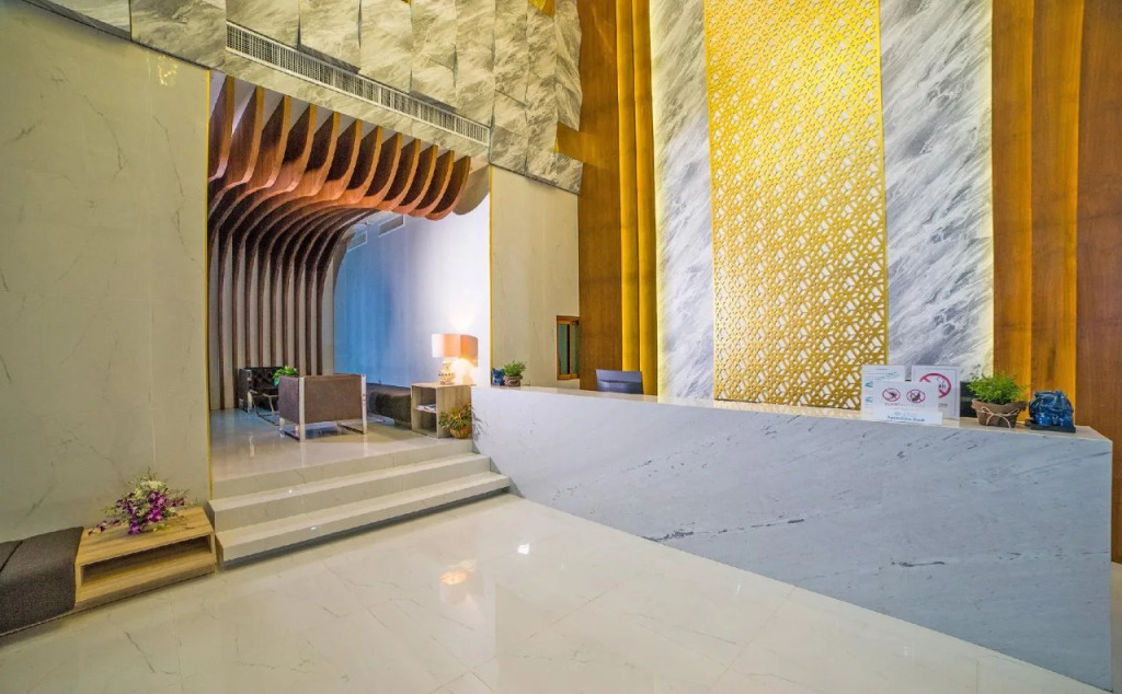 Oceana Hotel