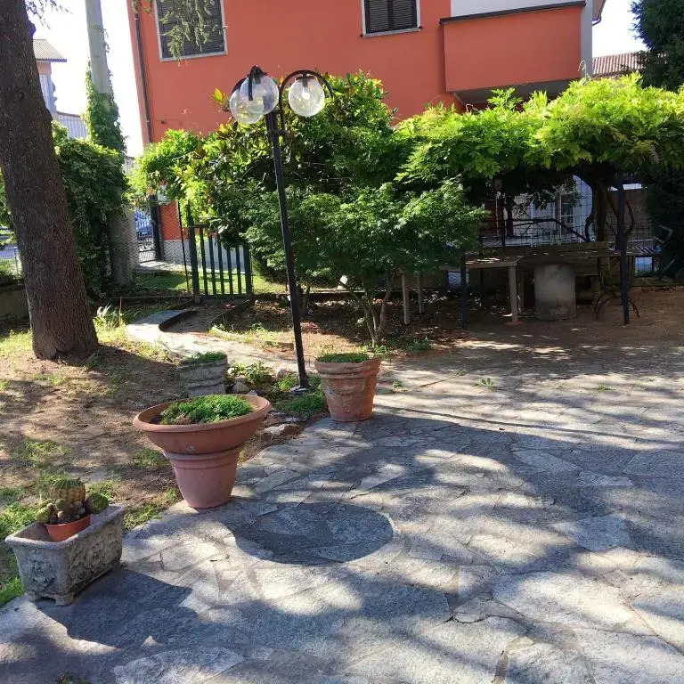 3 bedrooms house with city view and garden at Motta