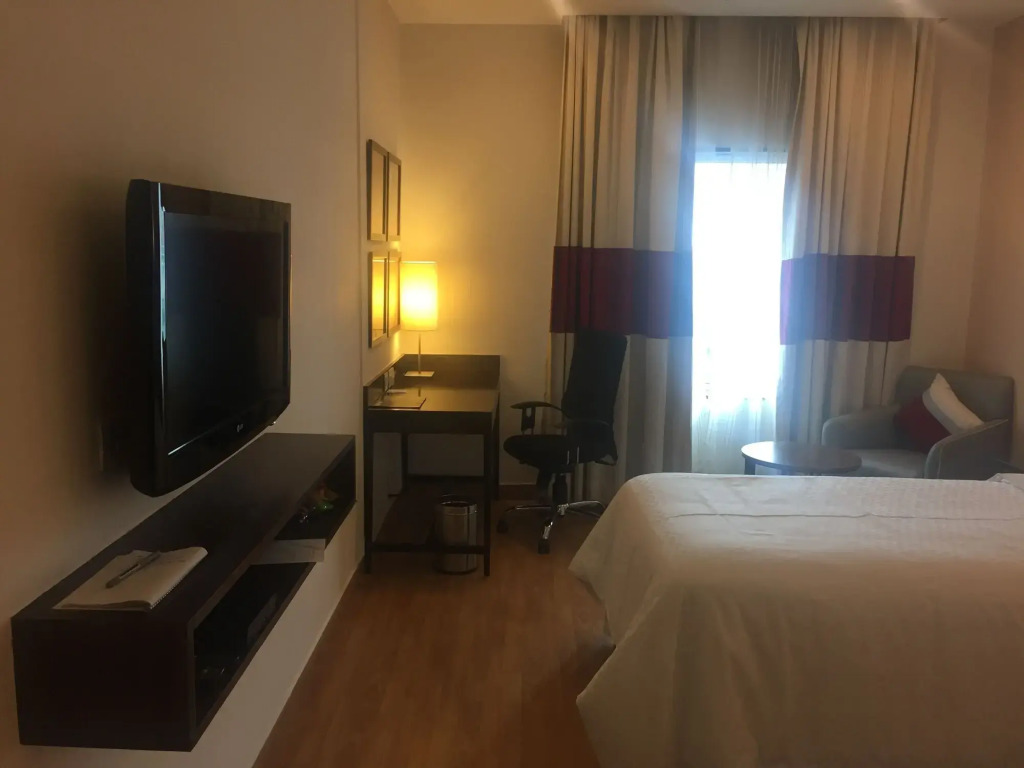 Four Points by Sheraton Vadodara