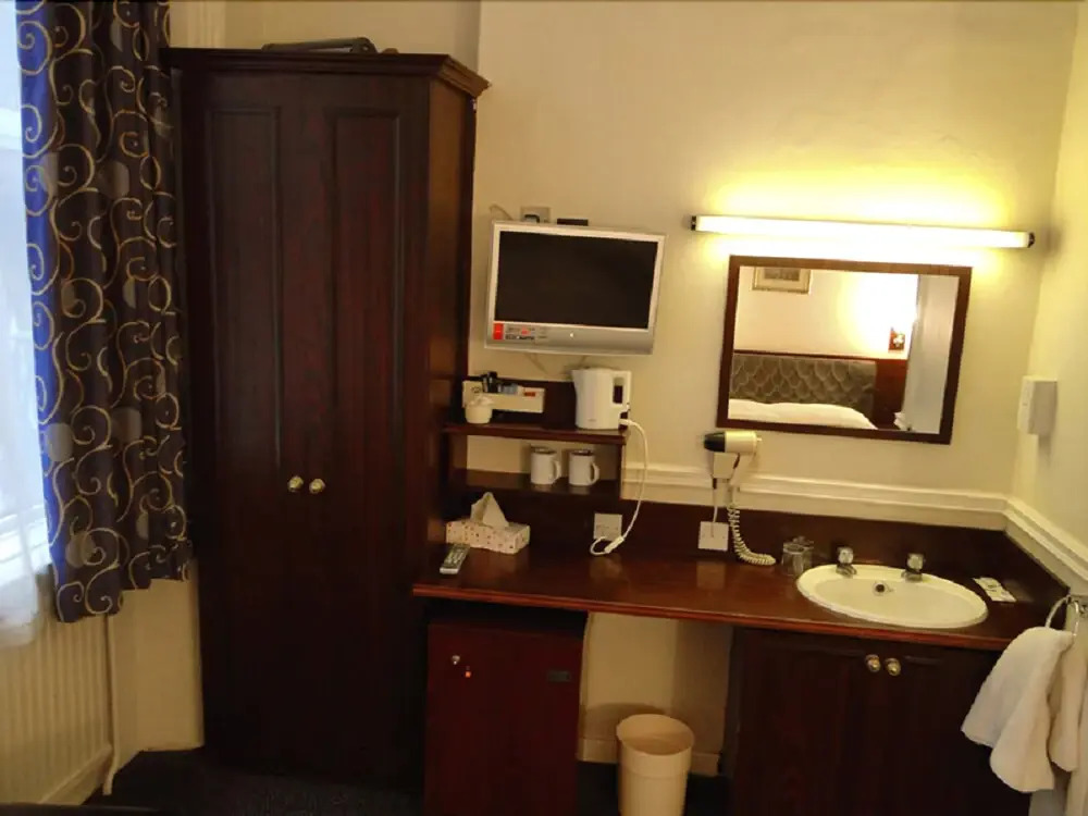 Hallam Hotel