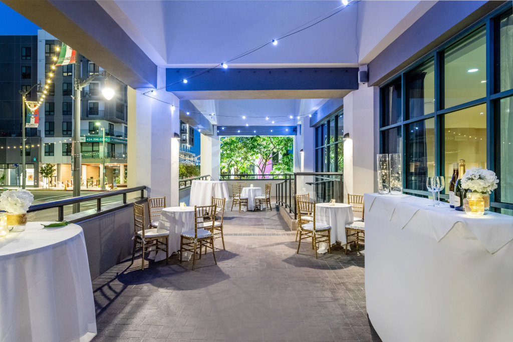 Crowne Plaza Hotel Los Angeles Harbor by IHG