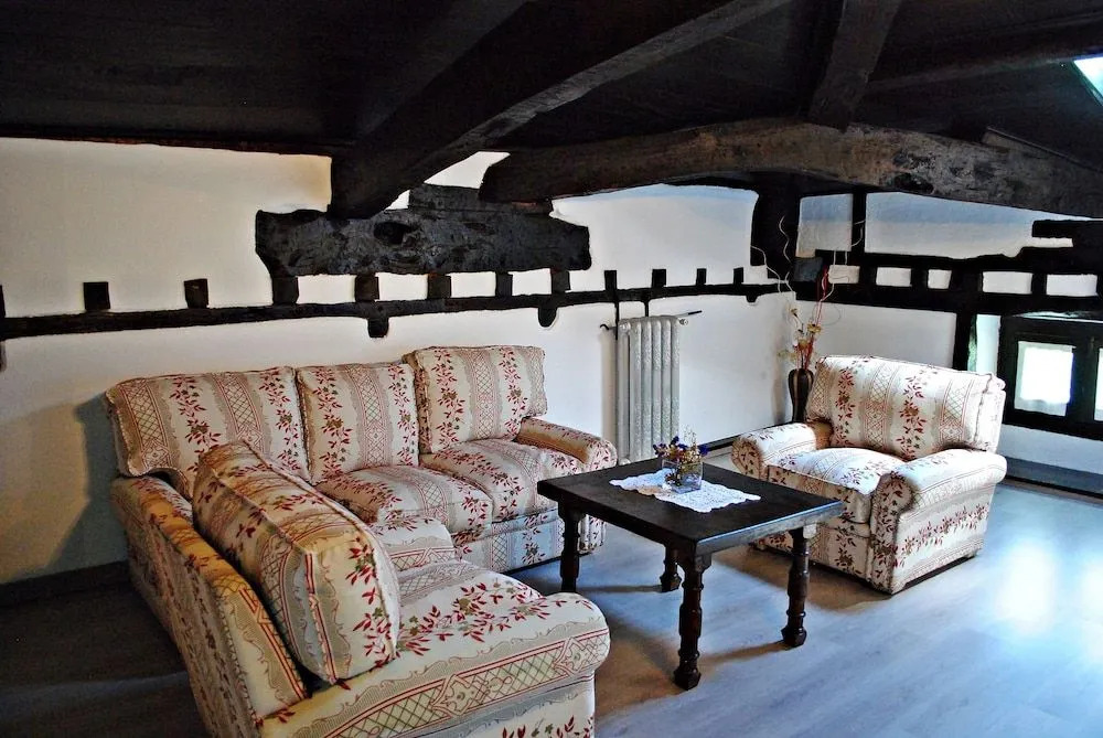 Hosteria De Quijas