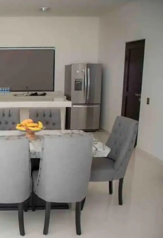 Condo Cerritos V