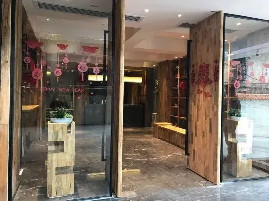 V8 Yiju Hotel (Guangzhou Railway Station)