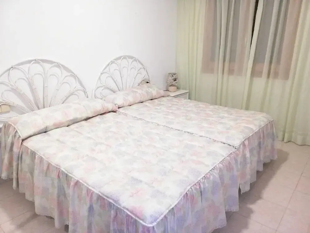 Apartment With 2 Bedrooms in Torrevieja, With Pool Access and Furnishe