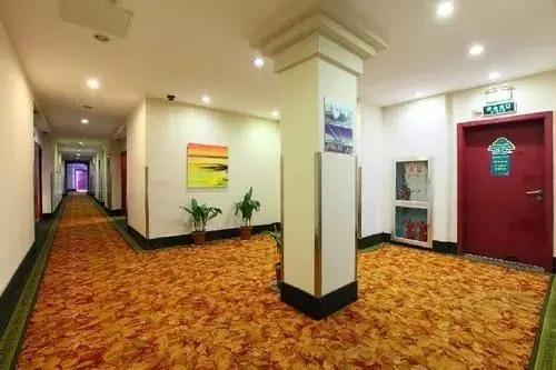 GreenTree Inn Shanghai Jiangpu Business Hotel