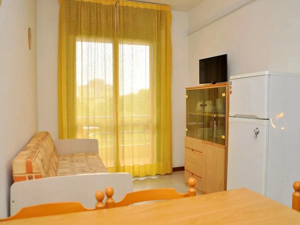 Nice Apartment With Terrace Next to the sea