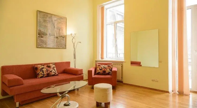 Muzeyniy Lane Kiev Apartment