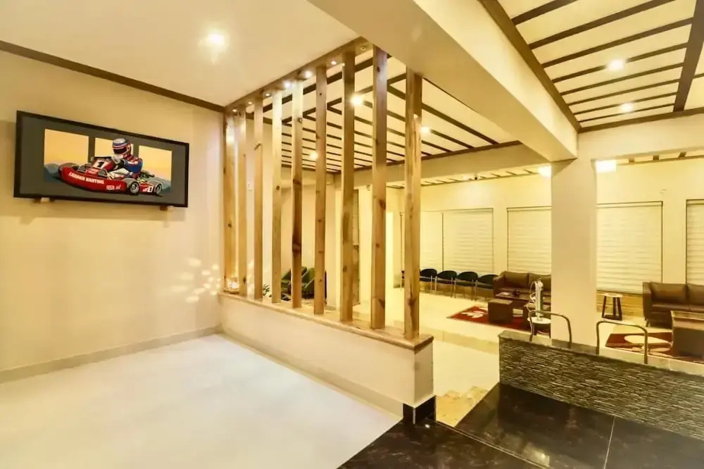 Crown Himalaya