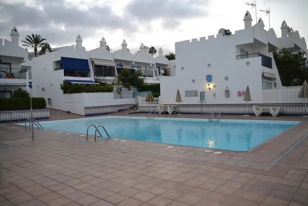 Apartment With 2 Bedrooms in Maspalomas, With Pool Access, Furnished T