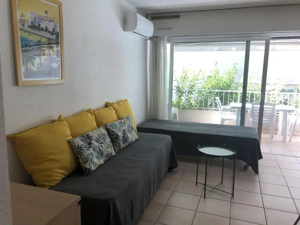 Appartement Saint-Raphaël, 1 pièce, 3 personnes - FR-1-466A-11