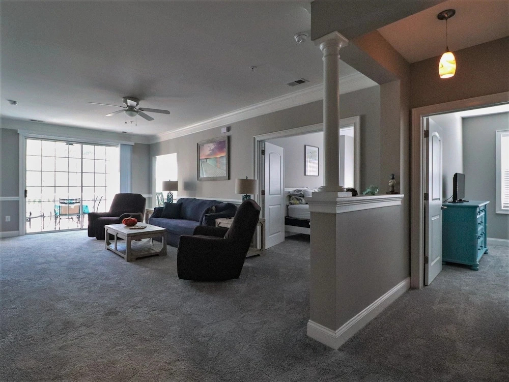 Havens #925 3 Bedroom Condo by Redawning