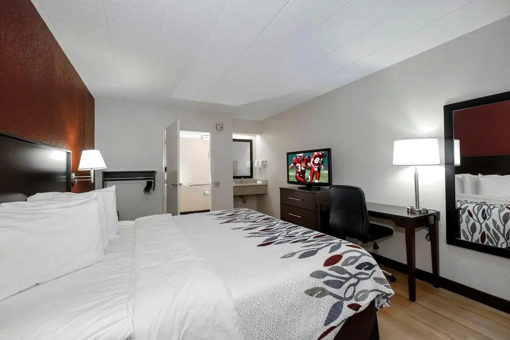 Red Roof Inn Cleveland - Medina