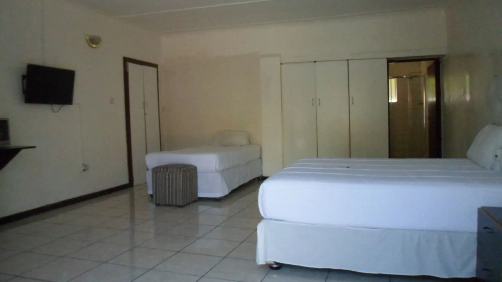 Luxury Wild Inn