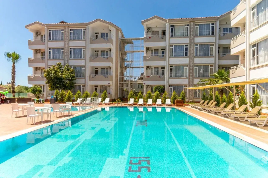 New Garden Hotel Side
