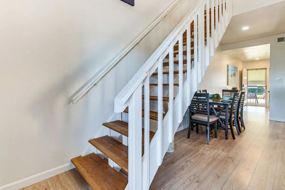 Steps to Lake Conroe! Condo w/ Balcony & Views
