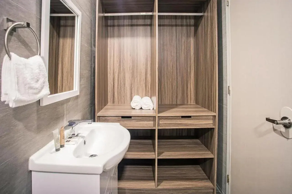 Anika Suites
