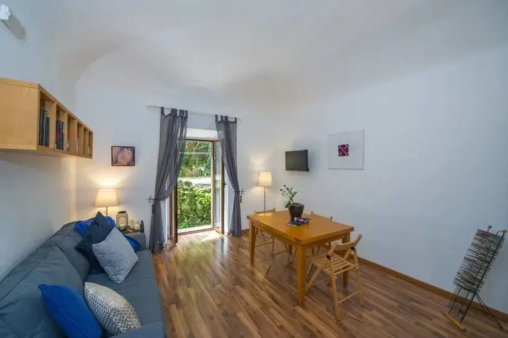 Quiet and Cosy 1 Bedroom Flat in Monteverde
