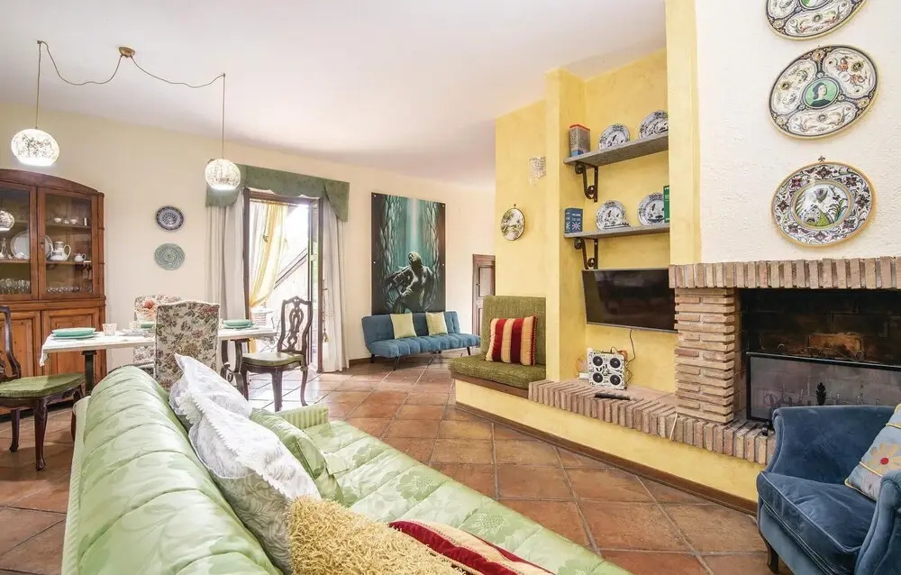 Amazing Home In Montebuono