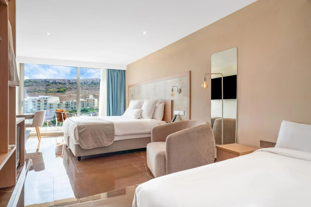 Reef Hotel & Spa