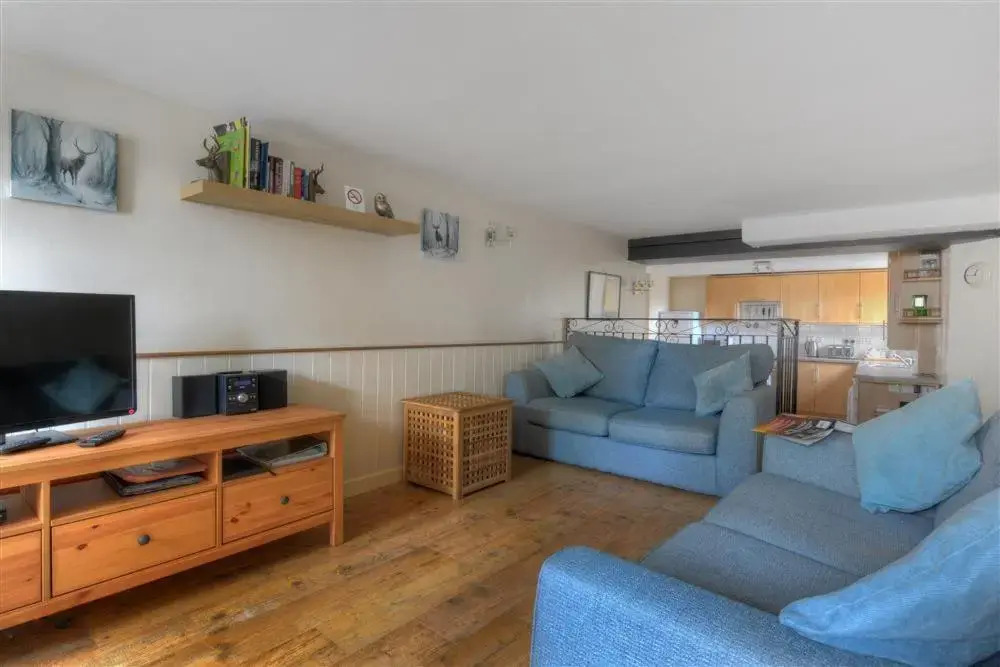1 New Inn Corner